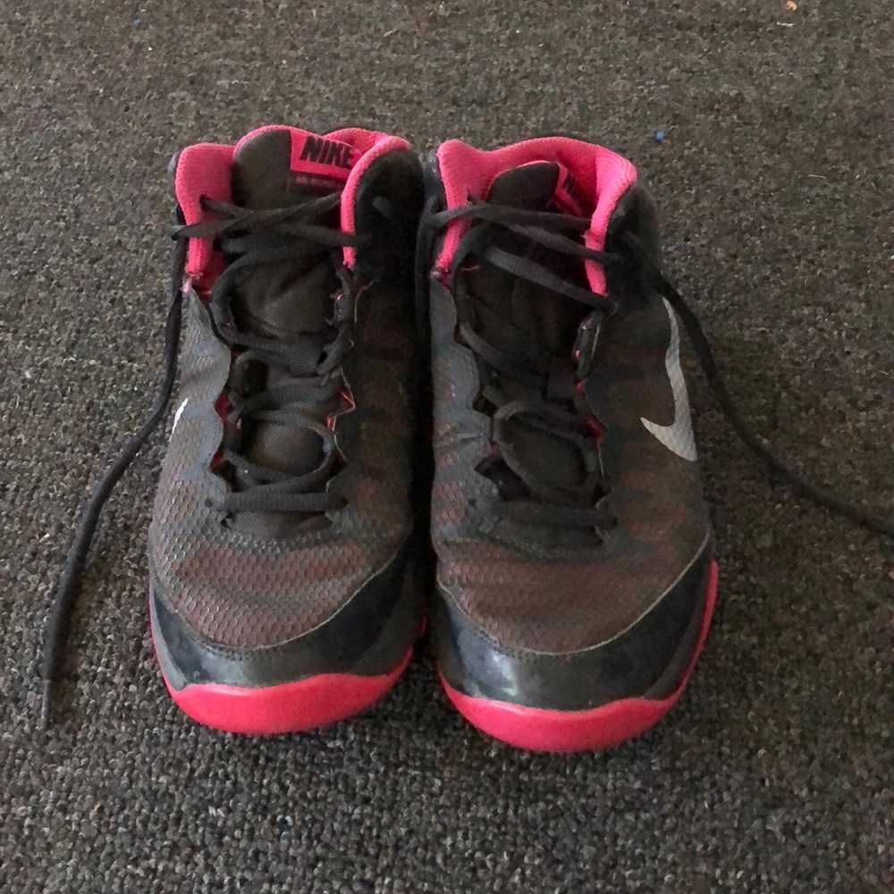 Nike basketball shoes, Youth 5 & half, hardly worn